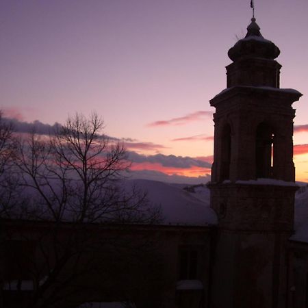 Agriturismo Pozzuolo Serrungarina 外观 照片