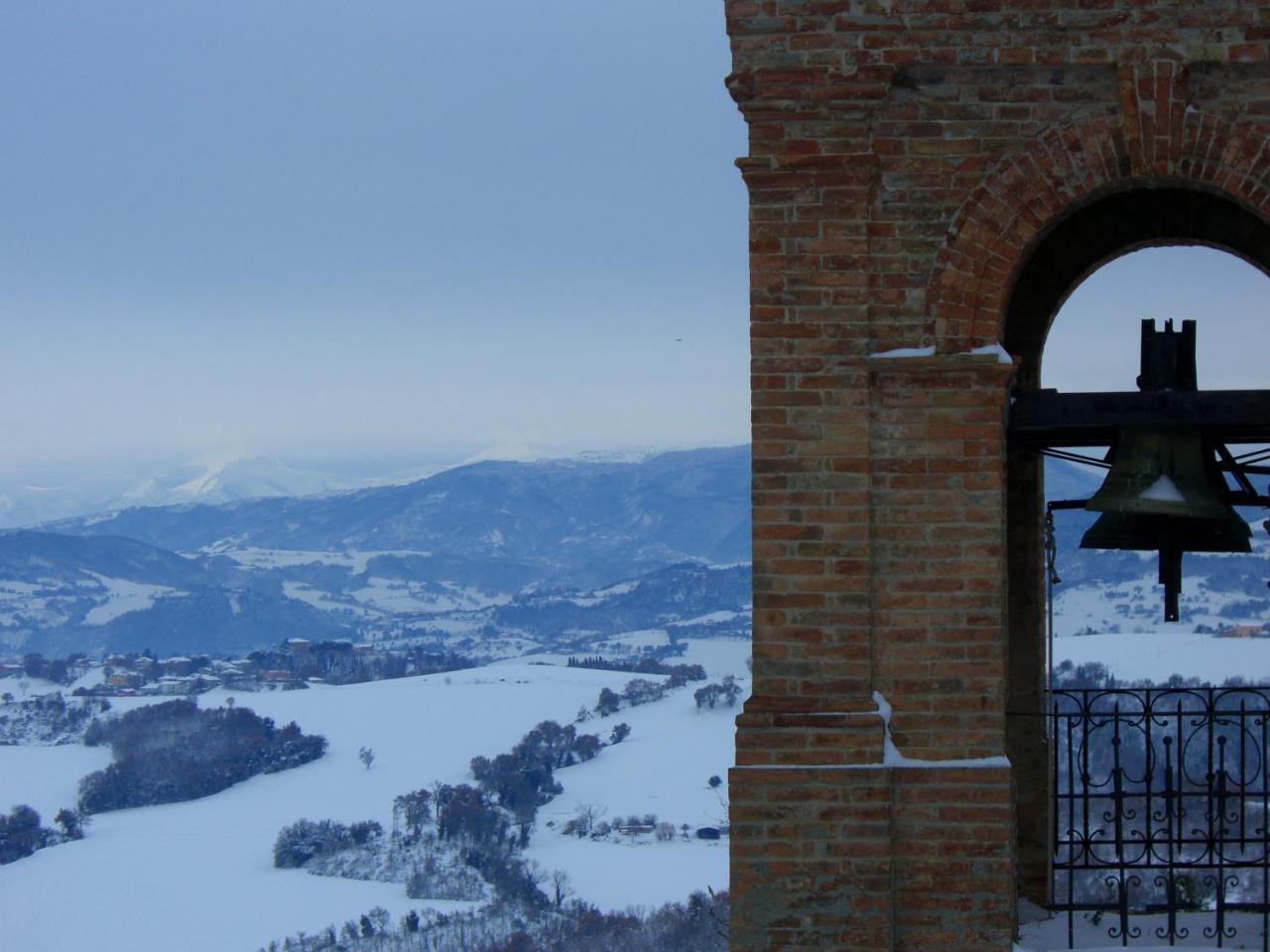 Agriturismo Pozzuolo Serrungarina 外观 照片