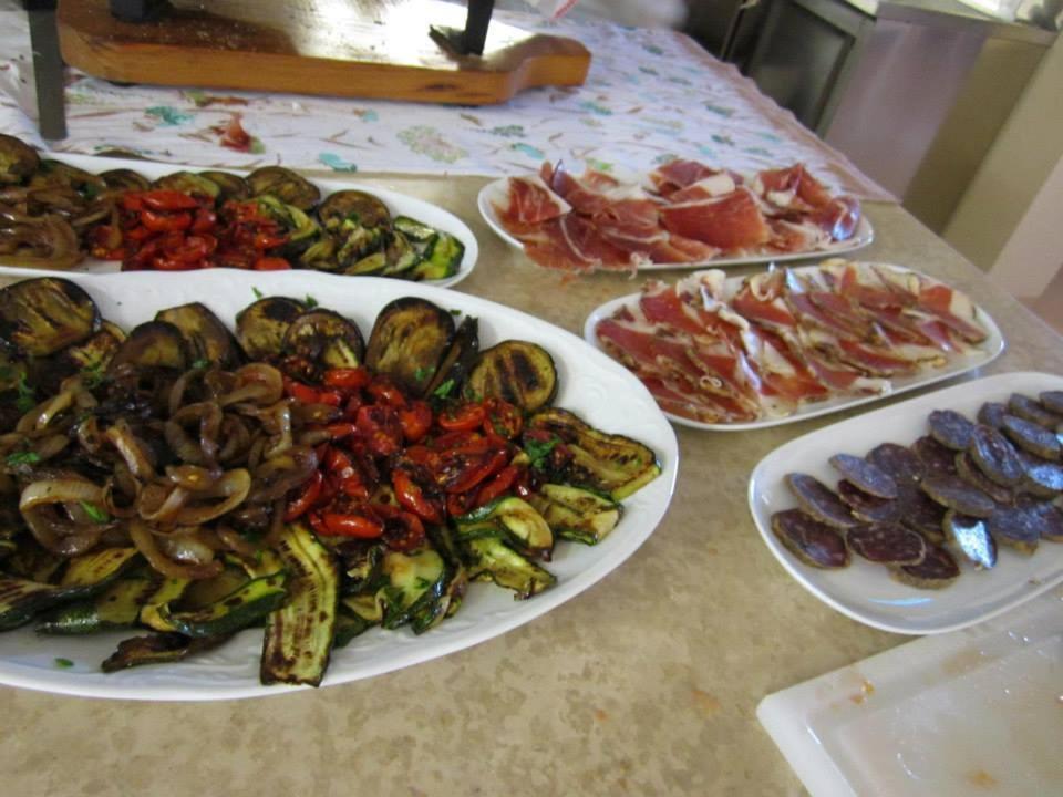 Agriturismo Pozzuolo Serrungarina 外观 照片